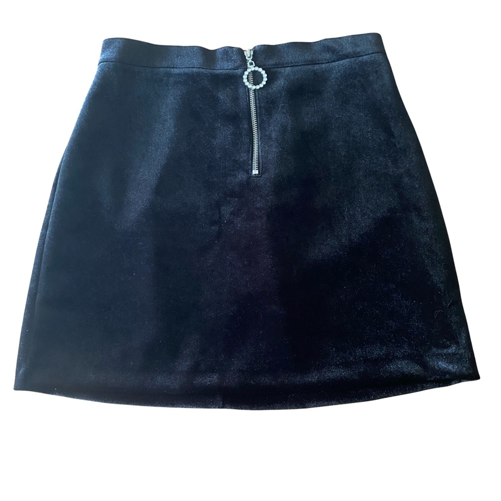 DIVIDED Black Skirt, Size: S, Color: Black.
